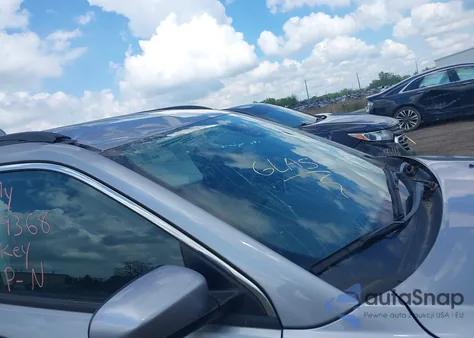 2018 Jeep Compass Latitude 4X4 z USA, uszkodzony, nr VIN 3C4NJDBB6JT349368